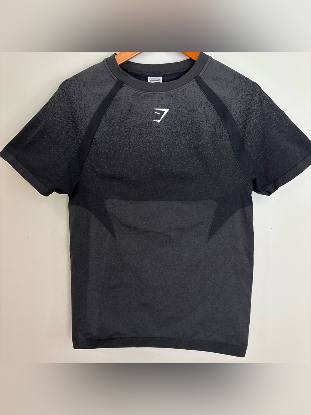 Gymshark Shadow Seamless T-Shirt Men’s Large Black Gray